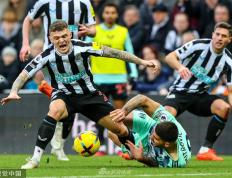 华体会-关于赛前体能课后，萨克拉门托国王内部沟通备战欧篮联，悬念犹存，年轻球员得到机会的信息