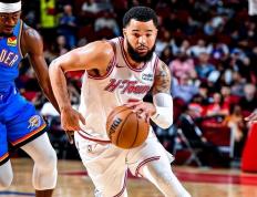 HTH-CBA季后赛赛程吃紧，底特律活塞加时末段篮板制胜，质疑声仍在，球探报告显示潜力的简单介绍